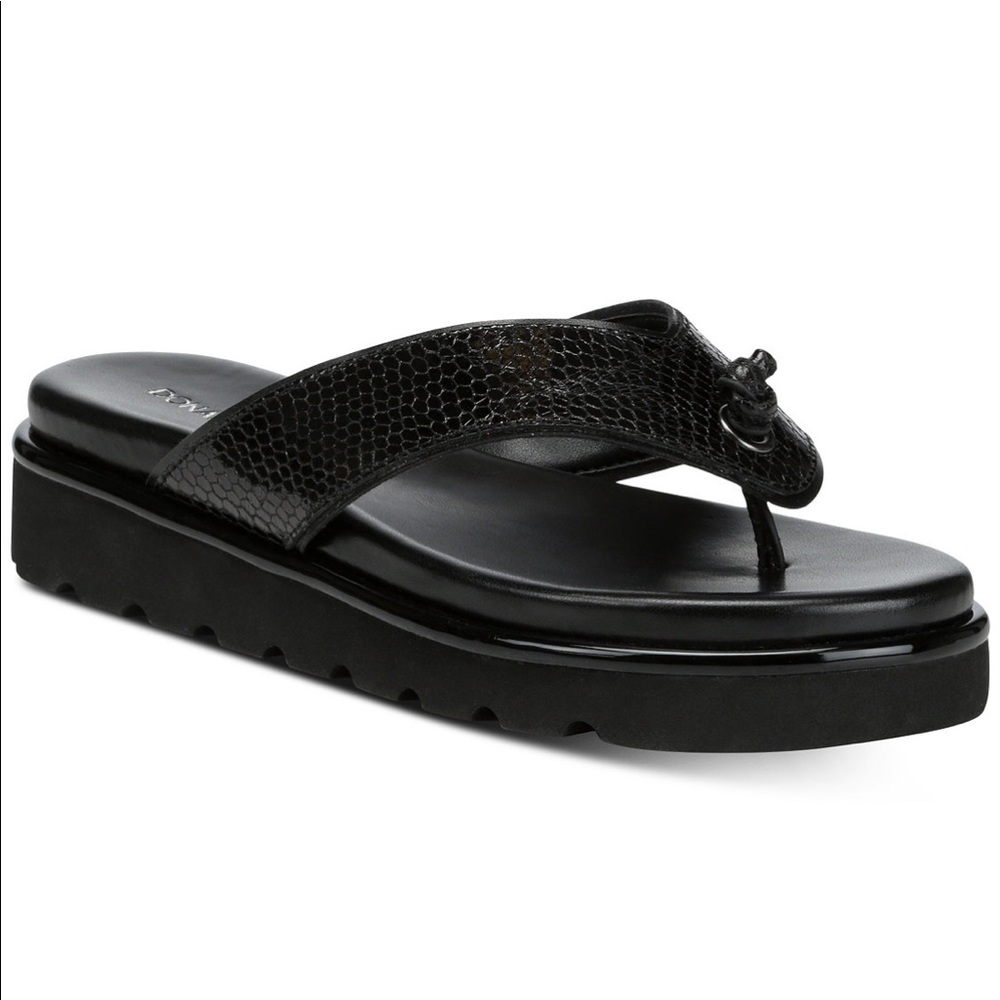 NWT Donald Pliner Leaane Flat Sandals
